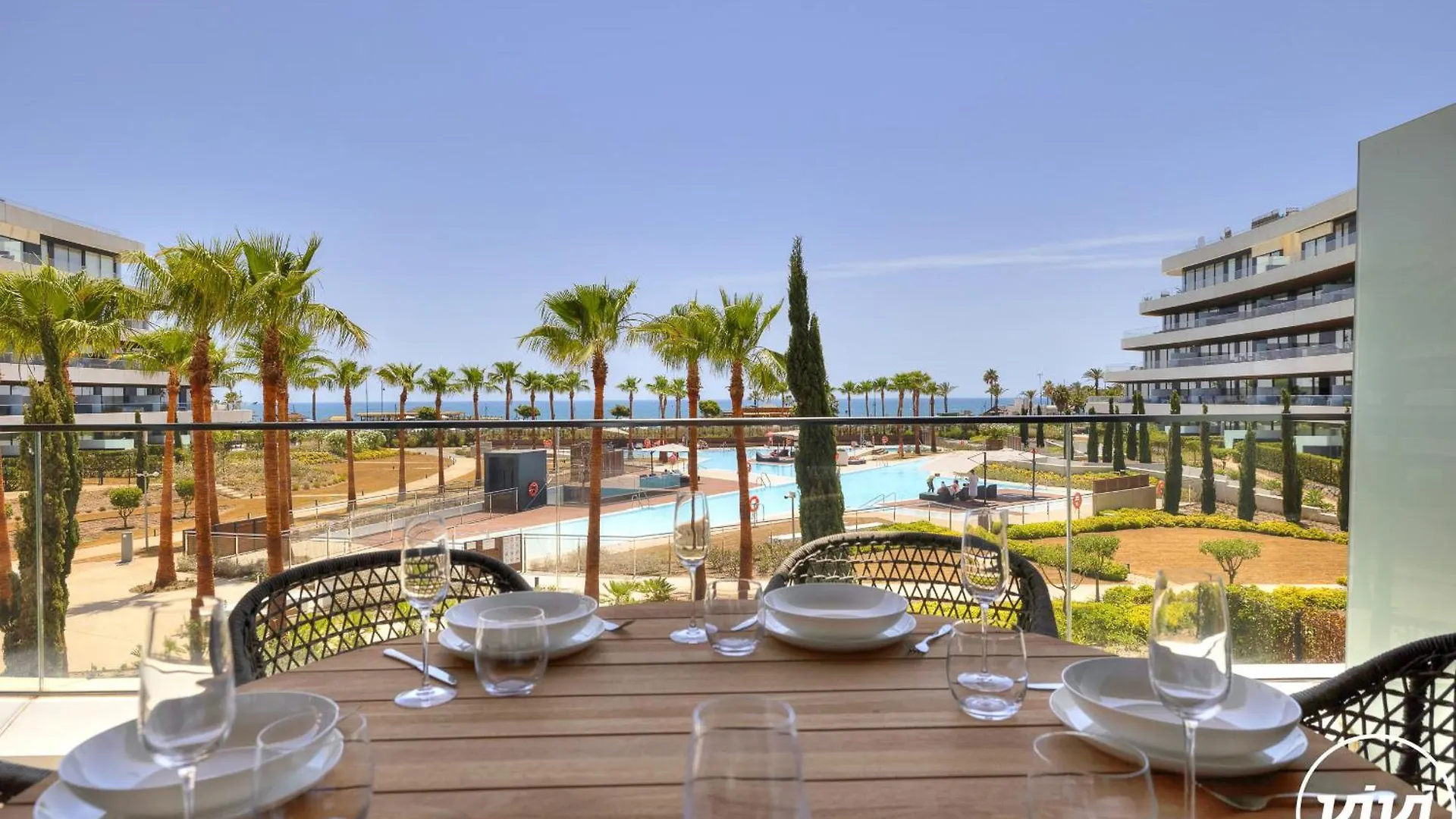Vivi Homes - Aura Pool, Sauna, Spa, Gym & Sea View contacts