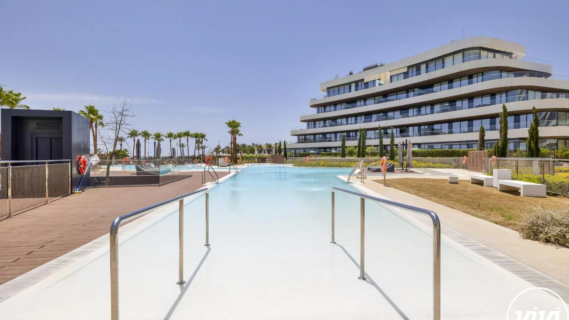 Vivi Homes - Aura Pool, Sauna, Spa, Gym & Sea View トレモリノス